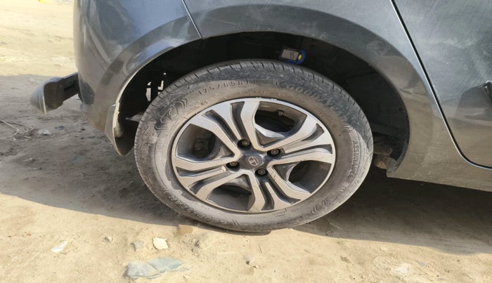 2024 Tata Tiago XT CNG, Petrol, Manual, 51,413 km, tyre