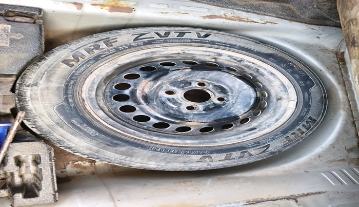 2016 Honda Amaze 1.5L I-DTEC S, Diesel, Manual, 1,78,032 km, tyre