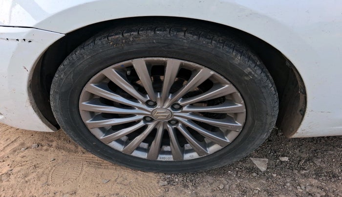 2017 Maruti Ciaz ALPHA DIESEL 1.3, Diesel, Manual, 1,66,267 km, tyre