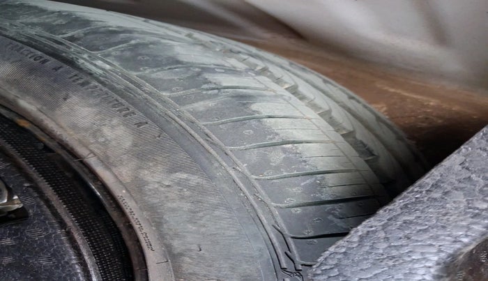 2017 Maruti Ciaz ALPHA DIESEL 1.3, Diesel, Manual, 1,66,267 km, tyre