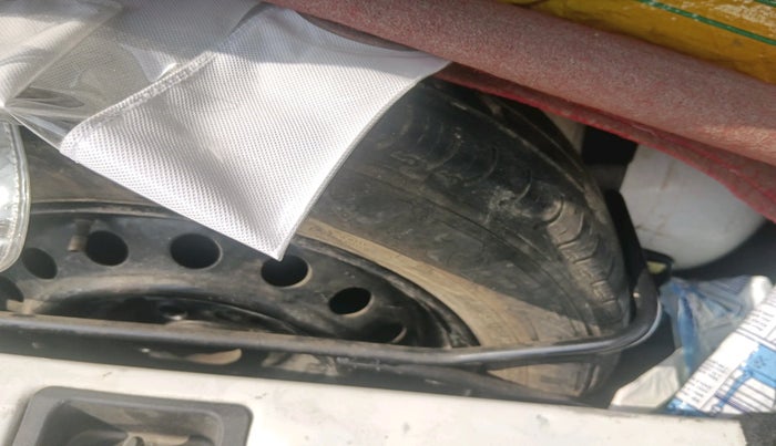 2022 Maruti New Wagon-R VXI CNG 1.0, Petrol, Manual, 78,555 km, tyre