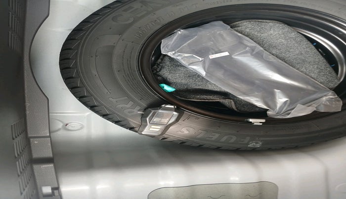 2025 Hyundai GRAND I10 NIOS SPORTZ 1.2 KAPPA VTVT, Petrol, Manual, 1,836 km, tyre