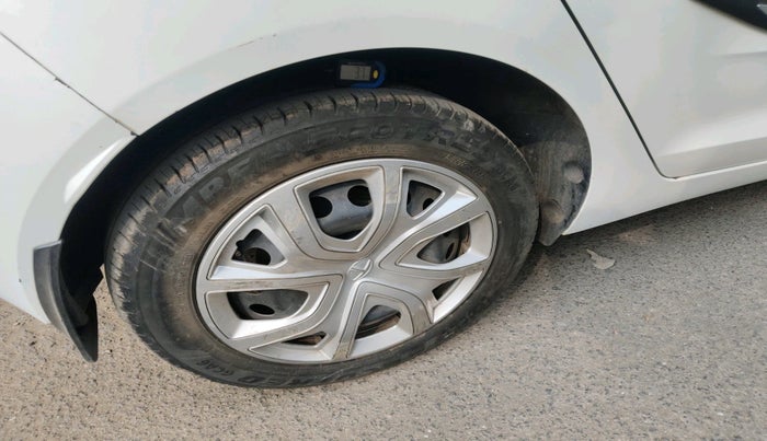 2023 Tata ALTROZ XM PLUS SUNROOF CNG, Petrol, Manual, 22,601 km, tyre