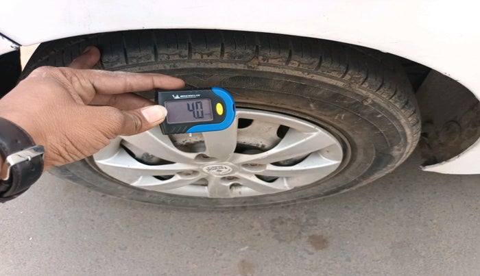 2017 Hyundai Eon D-LITE+, Petrol, Manual, 42,361 km, tyre