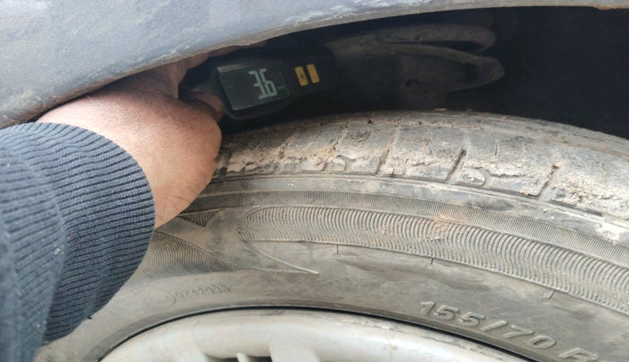 2018 Hyundai Eon ERA +, Petrol, Manual, 1,80,851 km, tyre