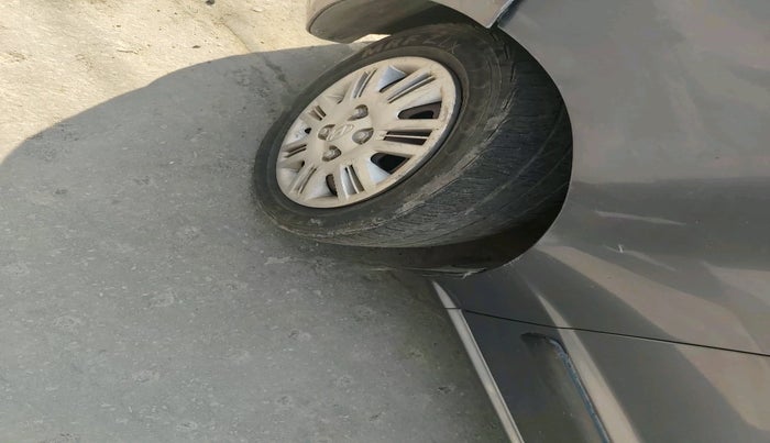 2011 Hyundai Santro Xing GLS, Petrol, Manual, 55,730 km, tyre