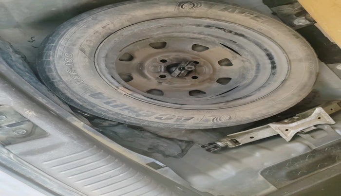 2011 Hyundai Santro Xing GLS, Petrol, Manual, 55,730 km, tyre