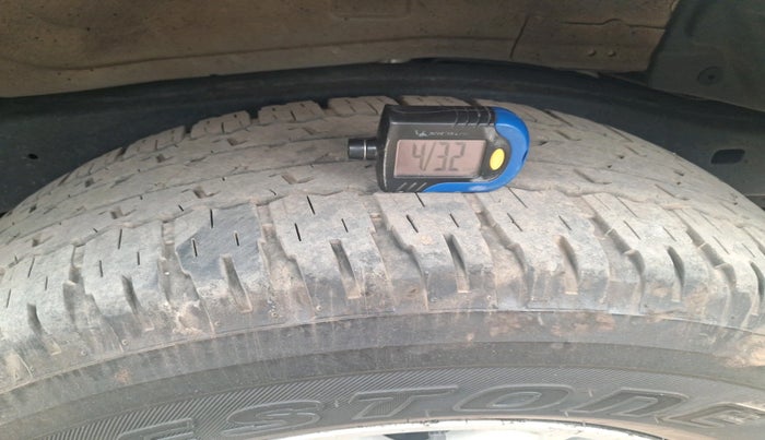 2014 Toyota Fortuner 3.0 4X2 AT, Diesel, Automatic, 3,91,307 km, tyre