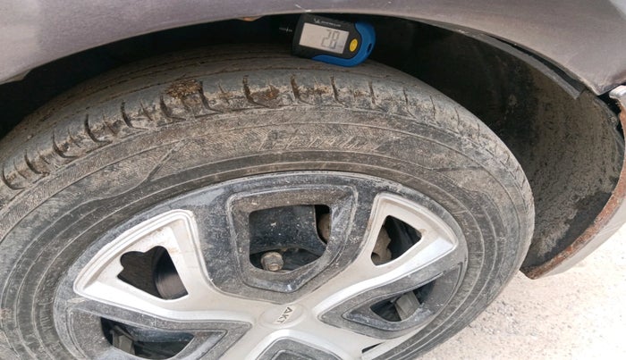 2019 Tata Tiago XZ PETROL, Petrol, Manual, 69,703 km, tyre