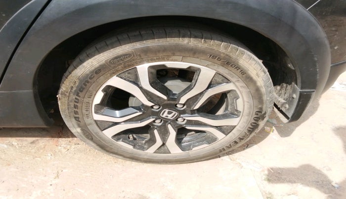 2022 Honda WR-V 1.2L I-VTEC VX MT, Petrol, Manual, 25,580 km, tyre