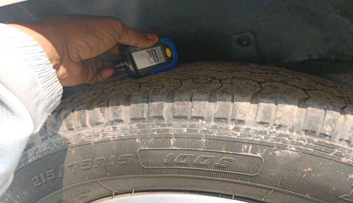 2017 Mahindra TUV300 T6 PLUS, Diesel, Manual, 1,08,528 km, tyre