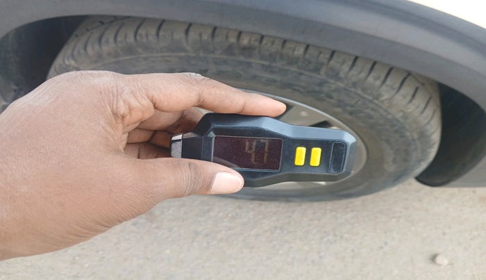 2020 KIA SELTOS HTX IVT 1.5 PETROL, Petrol, Automatic, 74,814 km, tyre