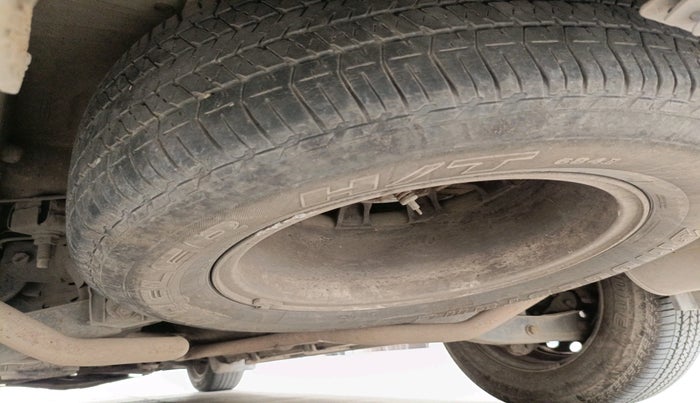 2020 Mahindra XUV500 W9, Diesel, Manual, 73,442 km, tyre