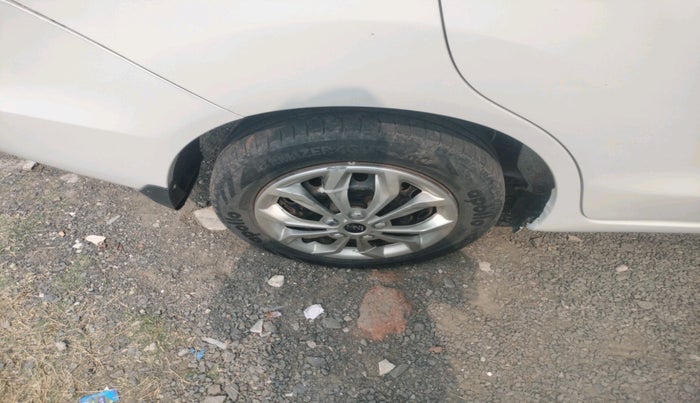 2015 Honda Amaze 1.5L I-DTEC S, Diesel, Manual, 1,35,287 km, tyre