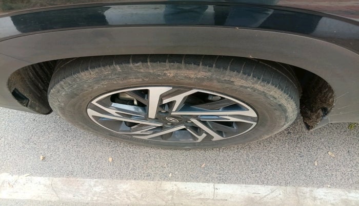 2024 Hyundai Creta SX 1.5 PETROL, Petrol, Manual, 52,145 km, tyre