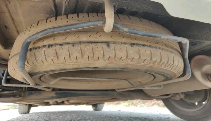 2022 Maruti Ertiga TOUR M, Petrol, Manual, 1,00,804 km, tyre