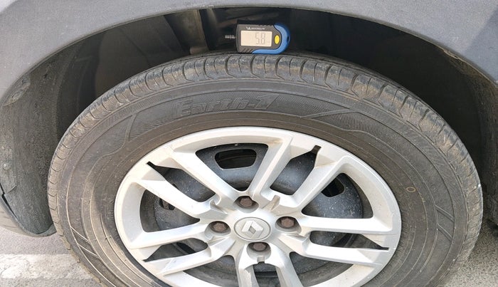 2021 Renault TRIBER RXT, Petrol, Manual, 34,222 km, tyre