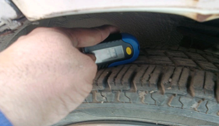 2015 Maruti Alto K10 VXI, Petrol, Manual, 30,115 km, tyre