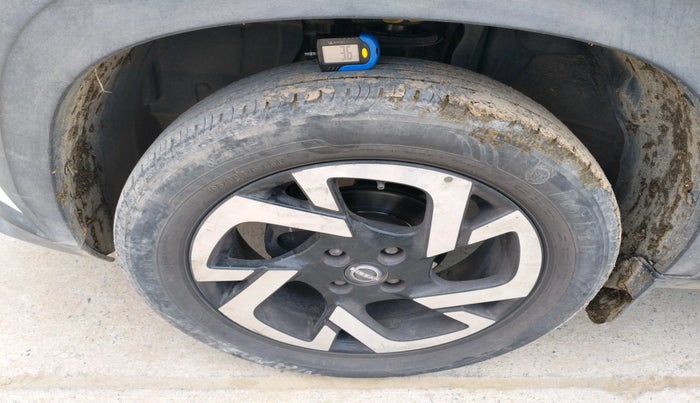 2022 Nissan MAGNITE XE, Petrol, Manual, 51,593 km, tyre