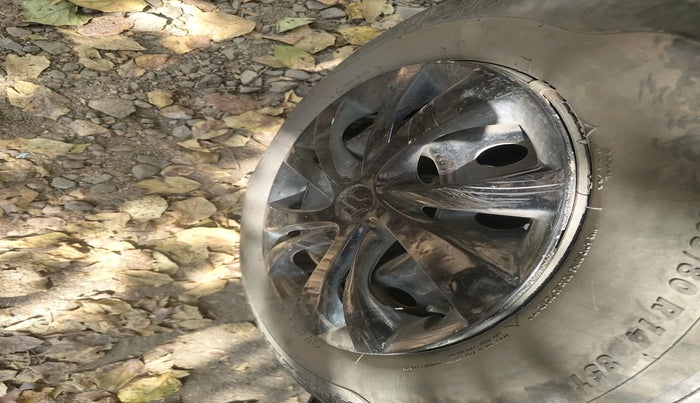 2024 Maruti Swift VXI, Petrol, Manual, 56,608 km, tyre