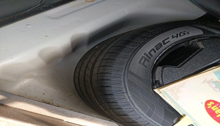 2022 Toyota URBAN CRUISER PREMIUM GRADE MT, Petrol, Manual, 79,305 km, tyre