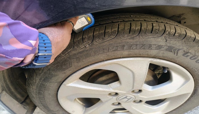 2015 Honda City 1.5L I-VTEC V MT, Petrol, Manual, 75,481 km, tyre