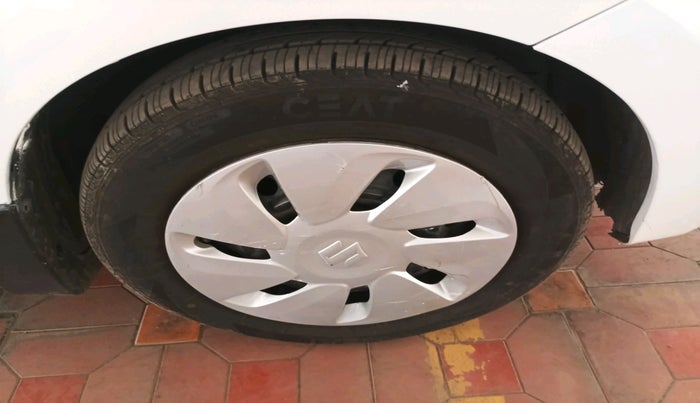 2016 Maruti Celerio VXI AMT, Petrol, Automatic, 40,098 km, tyre