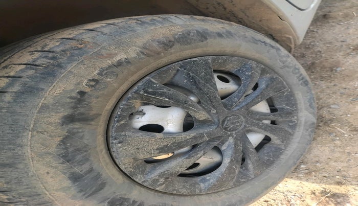 2020 Maruti Swift LXI, Petrol, Manual, 61,937 km, tyre