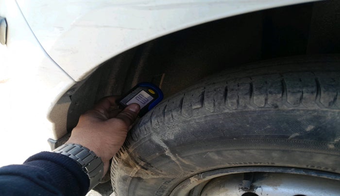 2021 Tata ALTROZ XE PETROL, Petrol, Manual, 75,145 km, tyre