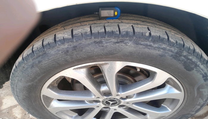 2017 Mercedes Benz GLE 250 D4 MATIC, Diesel, Automatic, 1,23,678 km, tyre