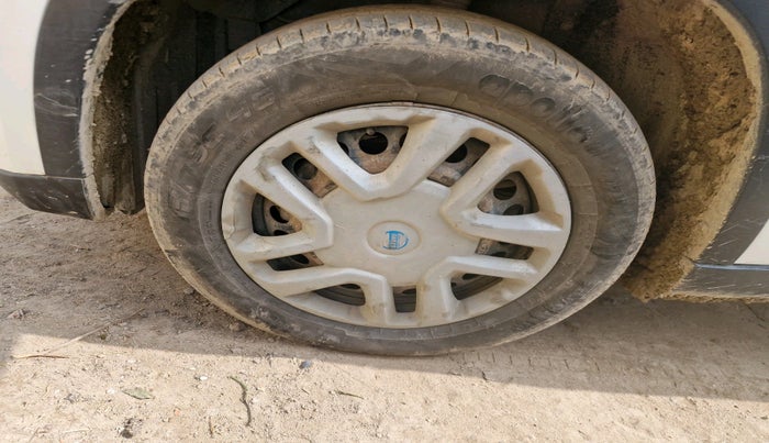 2018 Maruti Vitara Brezza VDI, Diesel, Manual, 1,53,110 km, tyre