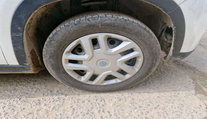 2018 Maruti Vitara Brezza VDI, Diesel, Manual, 1,53,110 km, tyre