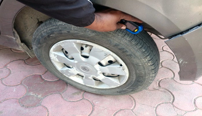 2020 Maruti New Wagon-R LXI CNG 1.0, Petrol, Manual, 1,22,462 km, tyre