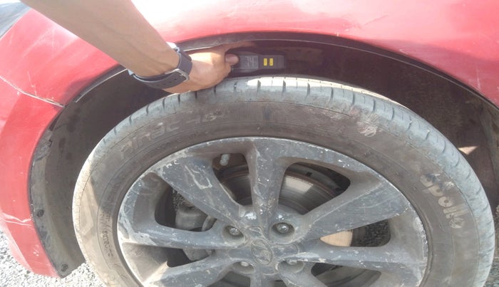 2014 Hyundai Elite i20 ASTA 1.4 CRDI, Diesel, Manual, 1,46,761 km, tyre