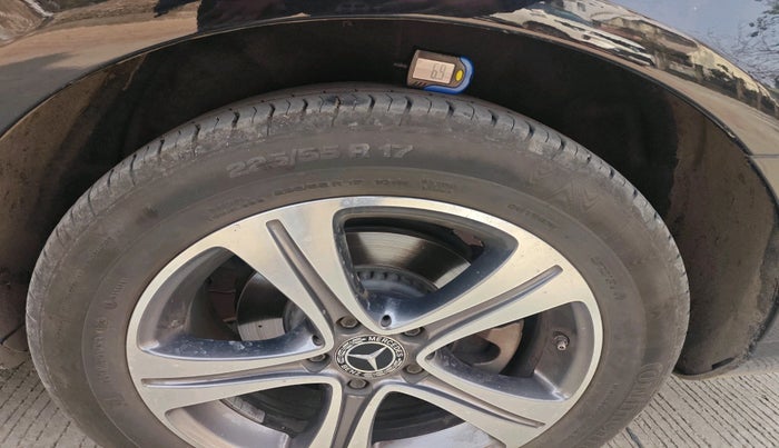 2018 Mercedes Benz E Class E 220 D, Diesel, Automatic, 66,470 km, tyre