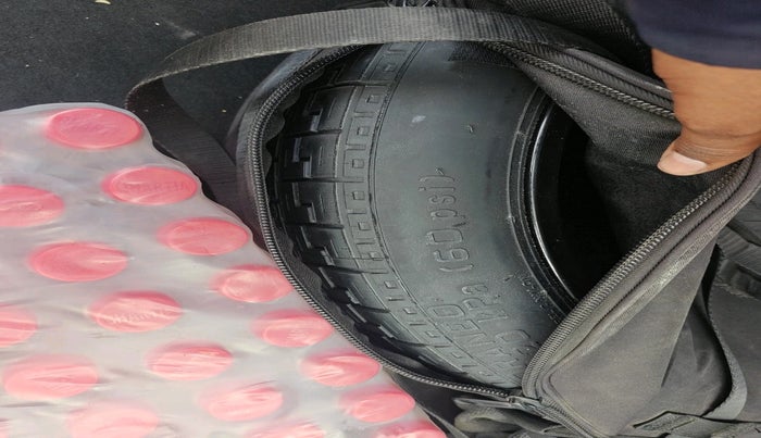 2018 Mercedes Benz E Class E 220 D, Diesel, Automatic, 66,470 km, tyre