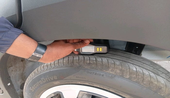 2025 Hyundai EXTER SX 1.2 MT Hy-CNG Duo , Petrol, Manual, 462 km, tyre