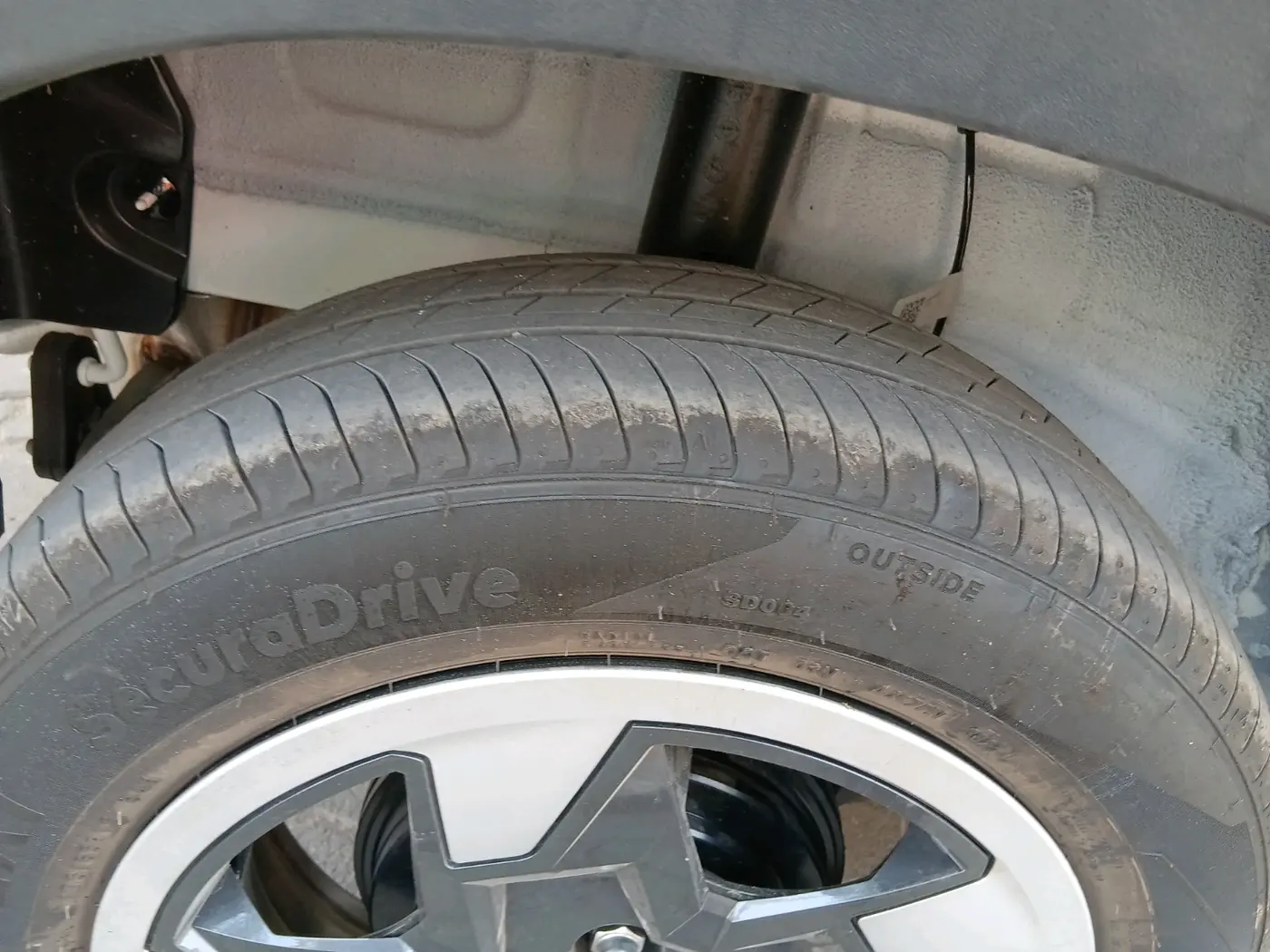 2025 Hyundai EXTER SX 1.2 MT Hy-CNG Duo , CNG, Manual, 462 km, tyre