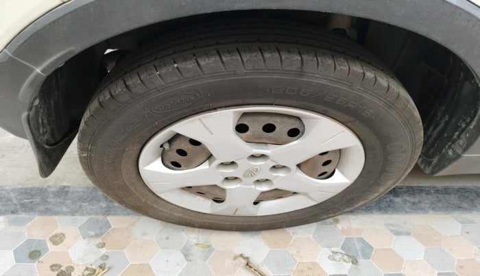 2019 Mahindra XUV300 W6 1.5 DIESEL, Diesel, Manual, 77,594 km, tyre