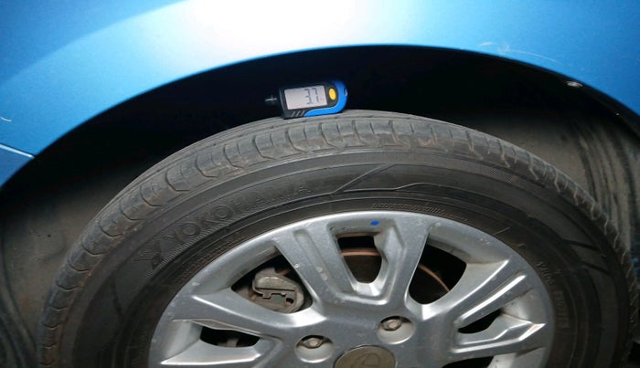 2018 Tata Tiago XZ PETROL, Petrol, Manual, 40,063 km, tyre