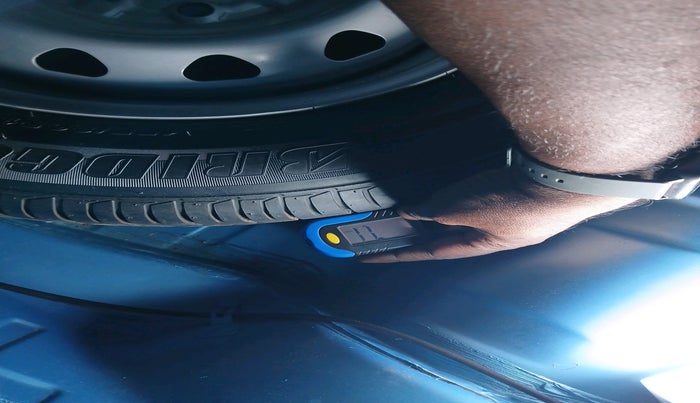 2018 Tata Tiago XZ PETROL, Petrol, Manual, 40,063 km, tyre