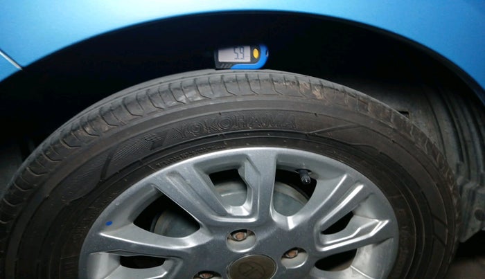 2018 Tata Tiago XZ PETROL, Petrol, Manual, 40,063 km, tyre