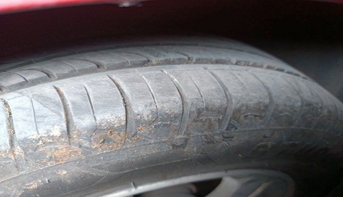 2011 Hyundai i20 ASTA 1.4 CRDI, Diesel, Manual, 1,70,000 km, tyre