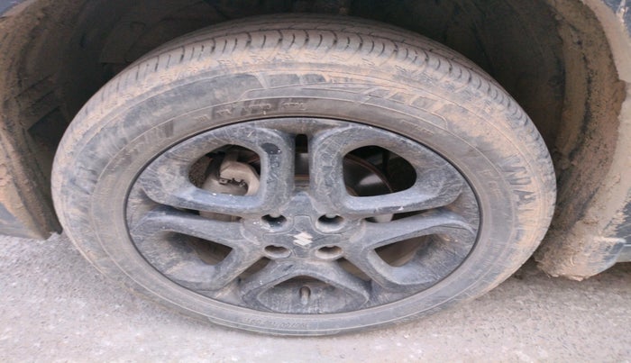 2024 Maruti FRONX SIGMA 1.2 MT, Petrol, Manual, 35,255 km, tyre