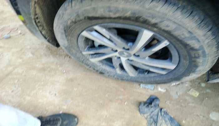 2025 Mahindra XUV700 AX 5 D MT 7 STR, Diesel, Manual, 1,255 km, tyre