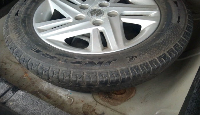 2013 Maruti SX4 VDI, Diesel, Manual, 88,329 km, tyre