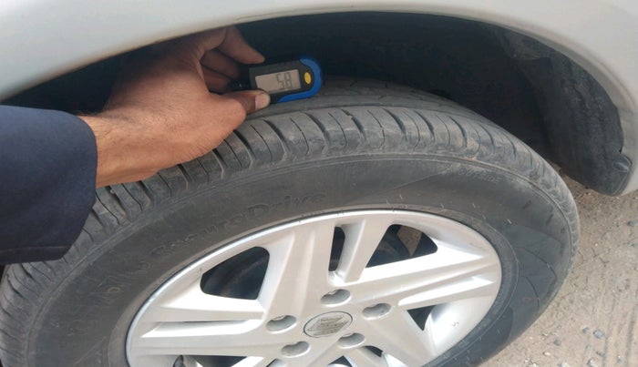 2013 Maruti SX4 VDI, Diesel, Manual, 88,329 km, tyre