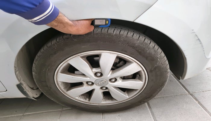 2015 Hyundai Xcent SX 1.2 (O), Petrol, Manual, 65,042 km, tyre