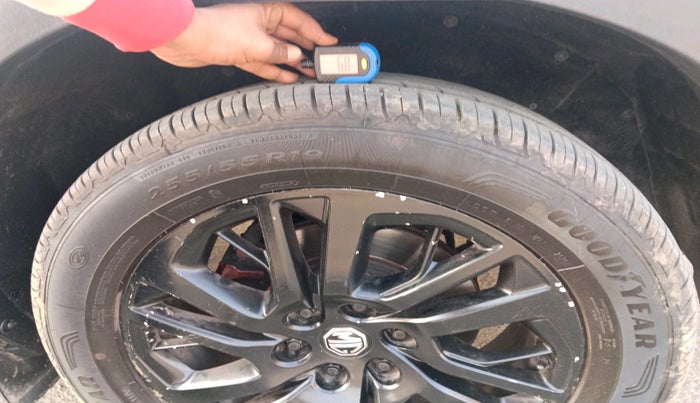 2024 MG GLOSTER Desertstorm 7 STR 2.0 Twin Turbo 4WD, Diesel, Automatic, 59,183 km, tyre