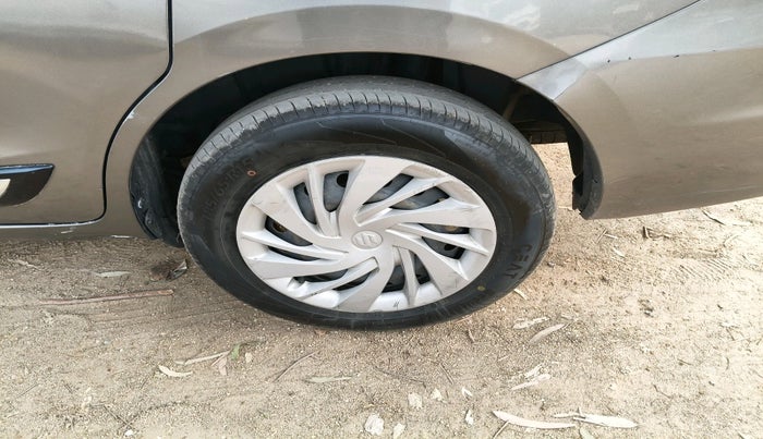 2023 Maruti Ertiga   VXI (O) CNG, Petrol, Manual, 83,951 km, tyre